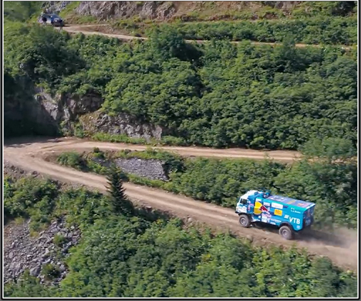 if_sports_Racing-On-The-Worlds-Most-Dangerous-Road_Kamaz-Truck-VS-Rally-Car